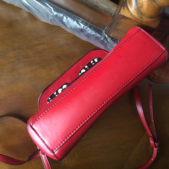 Red Crossbody - Picture 7 of 8